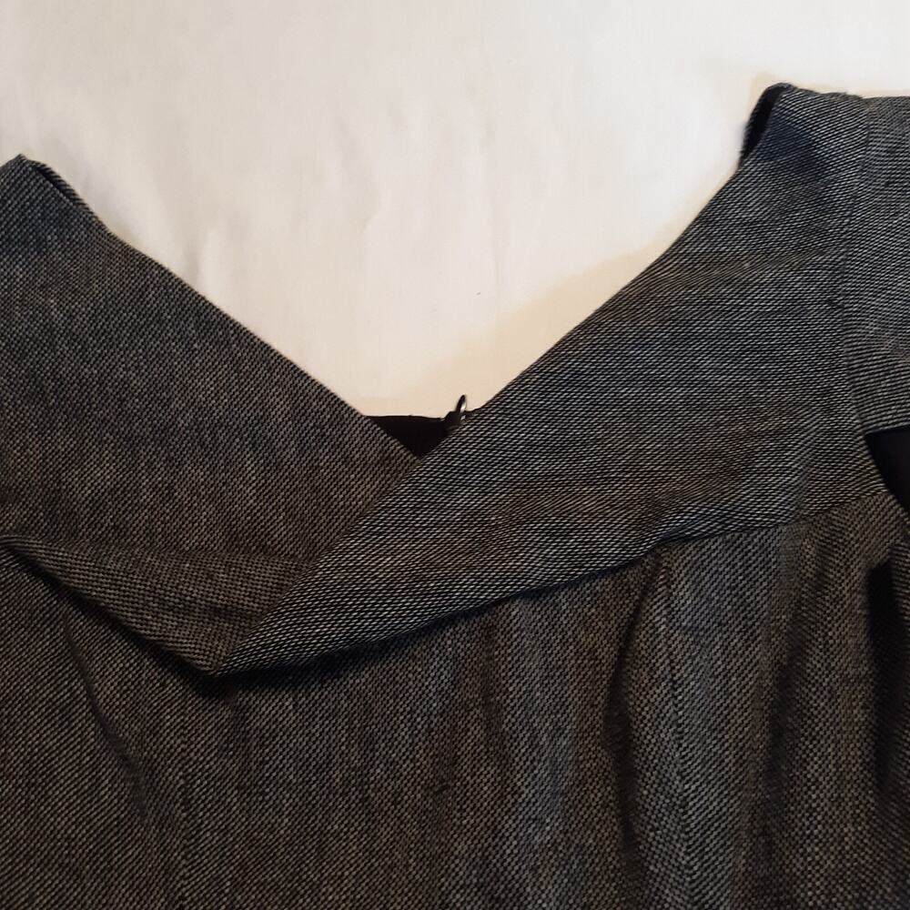 Black/Saks Fifth Ave Cap Sleeve Sheath Dress Size 6 Belted Great Neckline - Picture 10 of 12